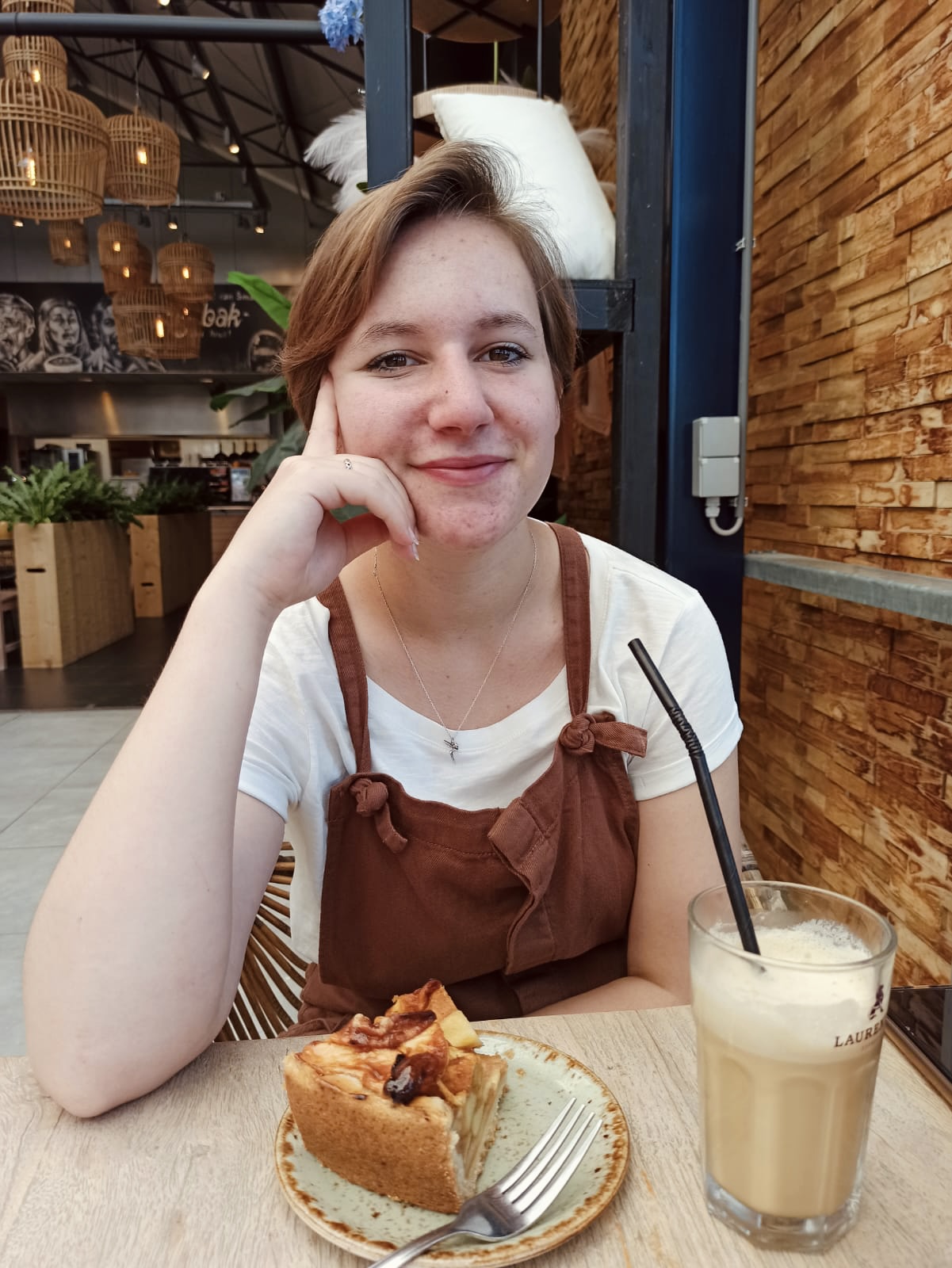 e75f903a-48c5-459c-a970-b3e611a1753a